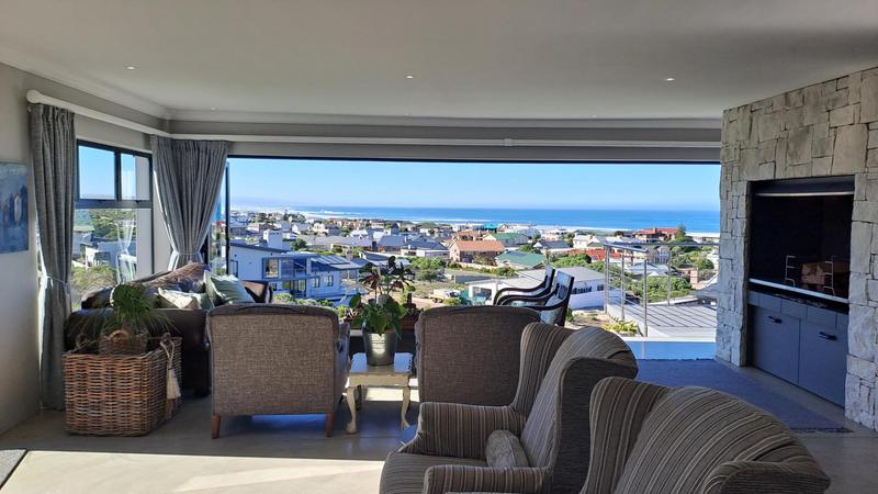 2 Bedroom Property for Sale in Stilbaai East Western Cape
